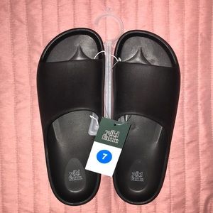 Wild Fable “Izzy” platform slide sandals